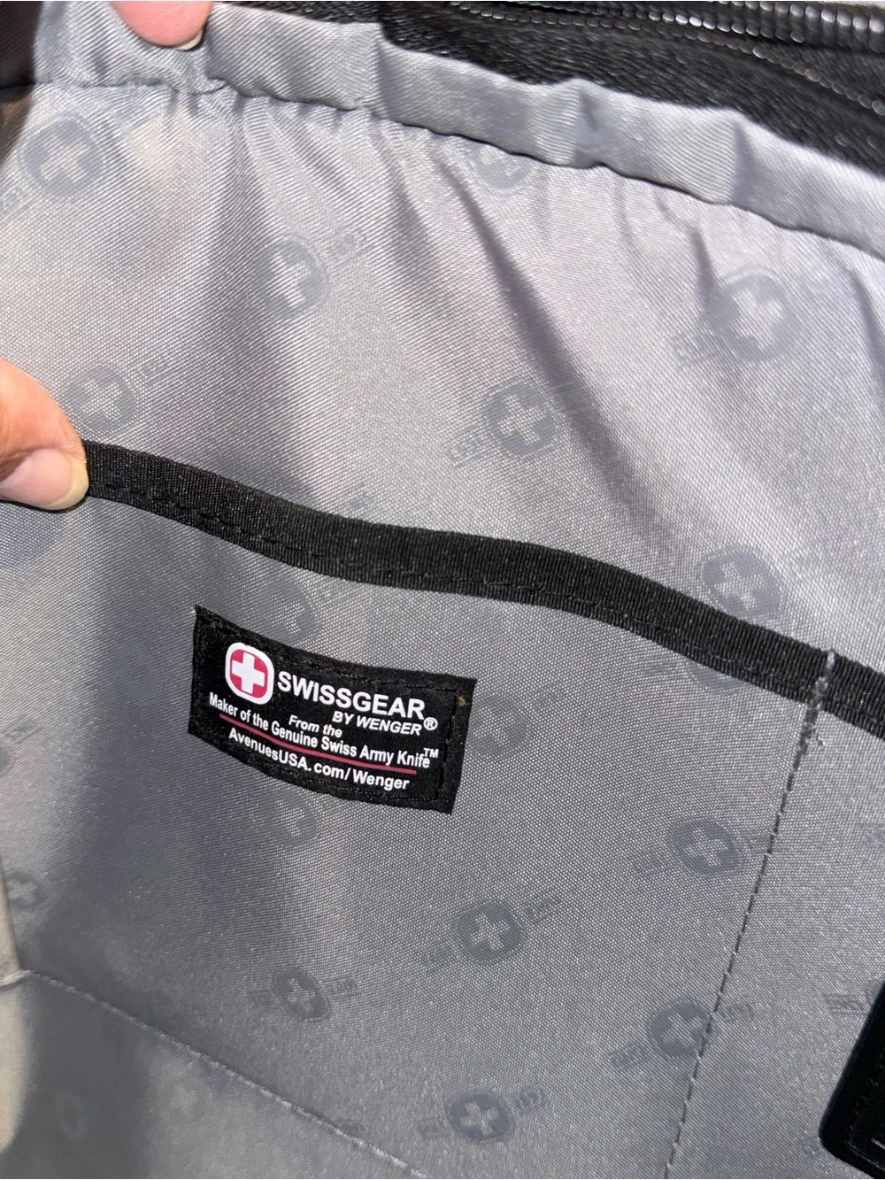 SwissGear Wenger Black Red Laptop Messenger Bag
